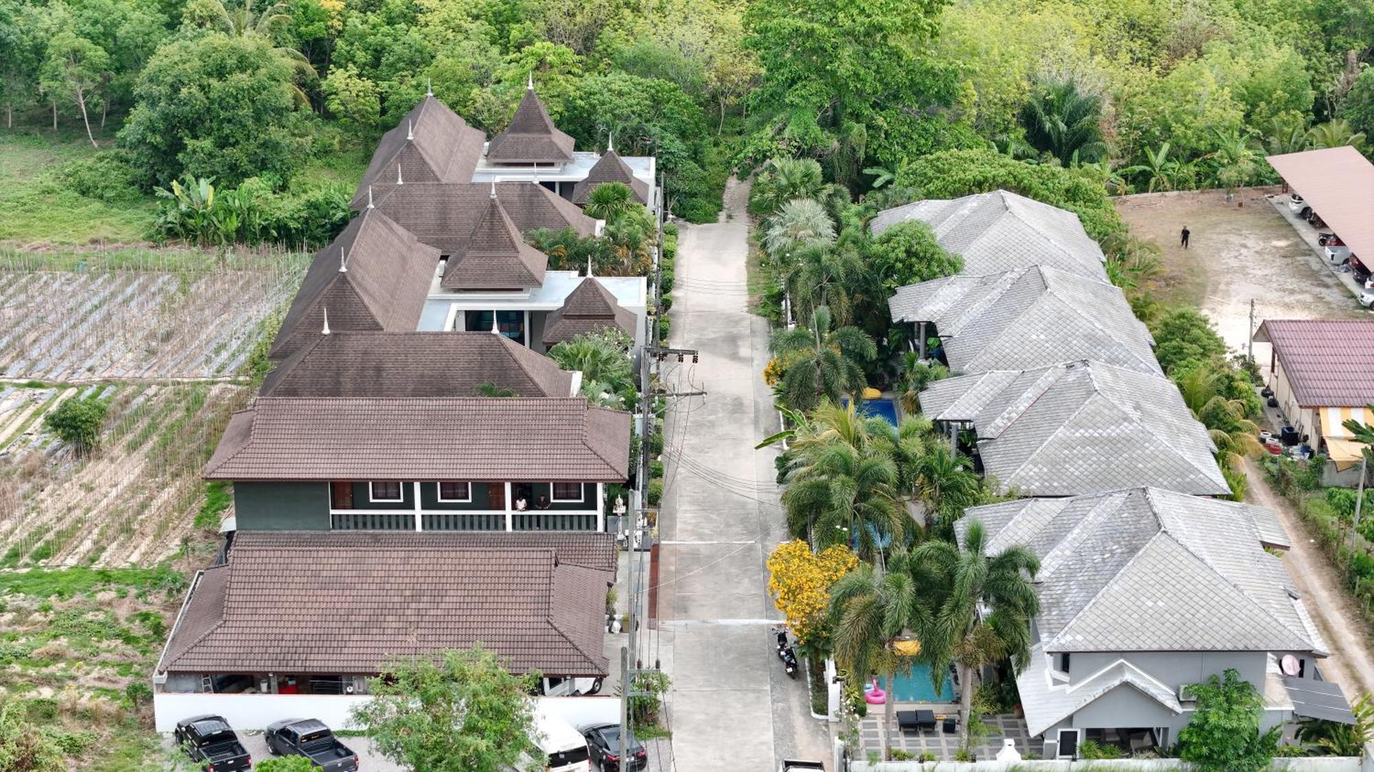 Narintara Private Pool Villas - Free Tuk-Tuk Service To The Beach! Ao Nang Exterior photo